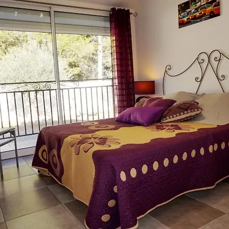 Holiday home 3 Bedroom Awesome In Les Corbieres