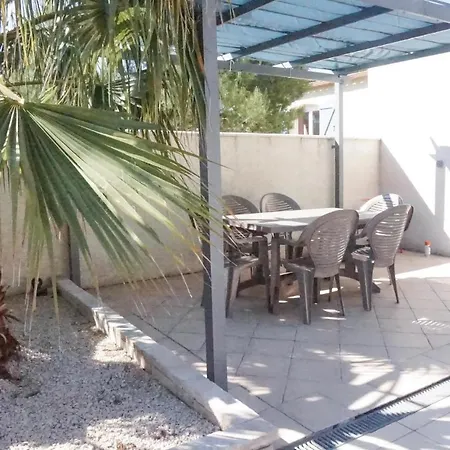 3 Bedroom Awesome In Les Corbieres Holiday home